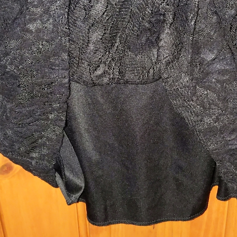 Black cocktail dress - Picture 7 of 7